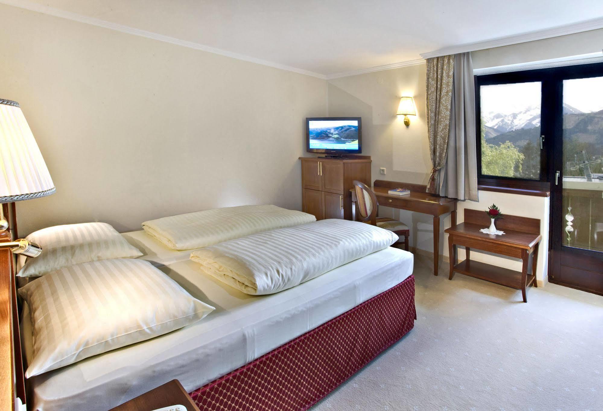 Hotel Berner เซลล์อัมเซ ภายนอก รูปภาพ
