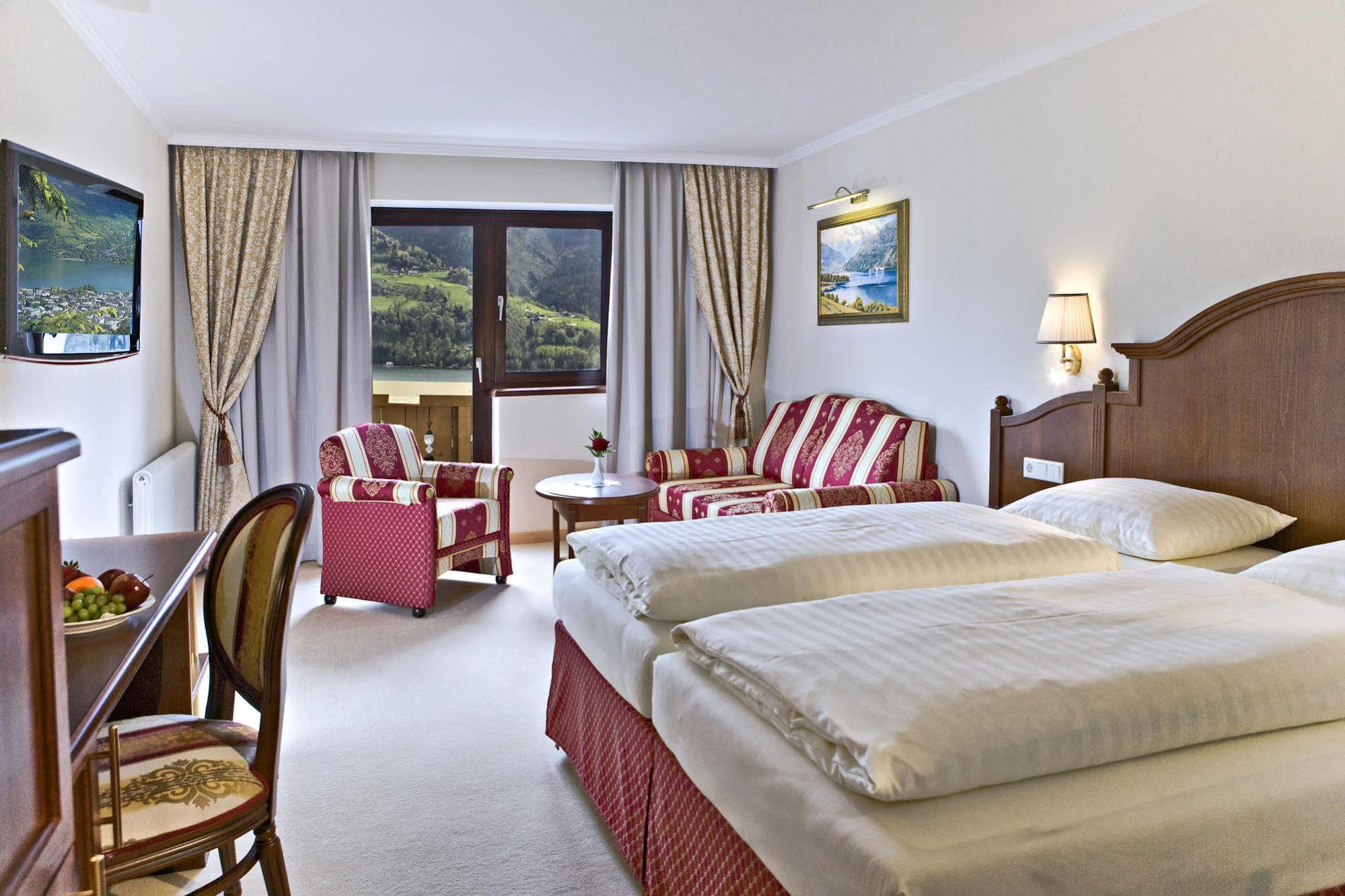 Hotel Berner เซลล์อัมเซ ภายนอก รูปภาพ