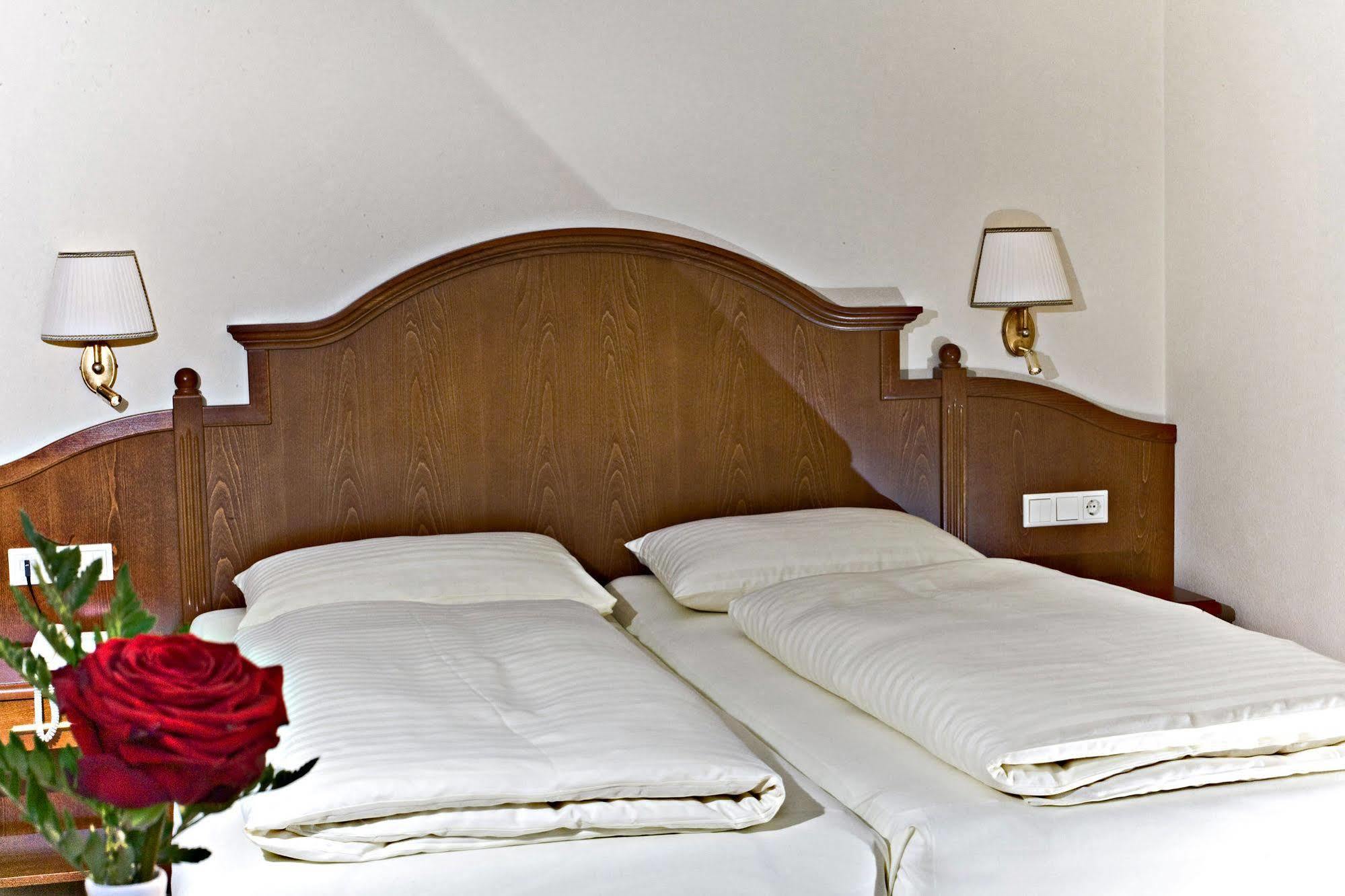 Hotel Berner เซลล์อัมเซ ภายนอก รูปภาพ