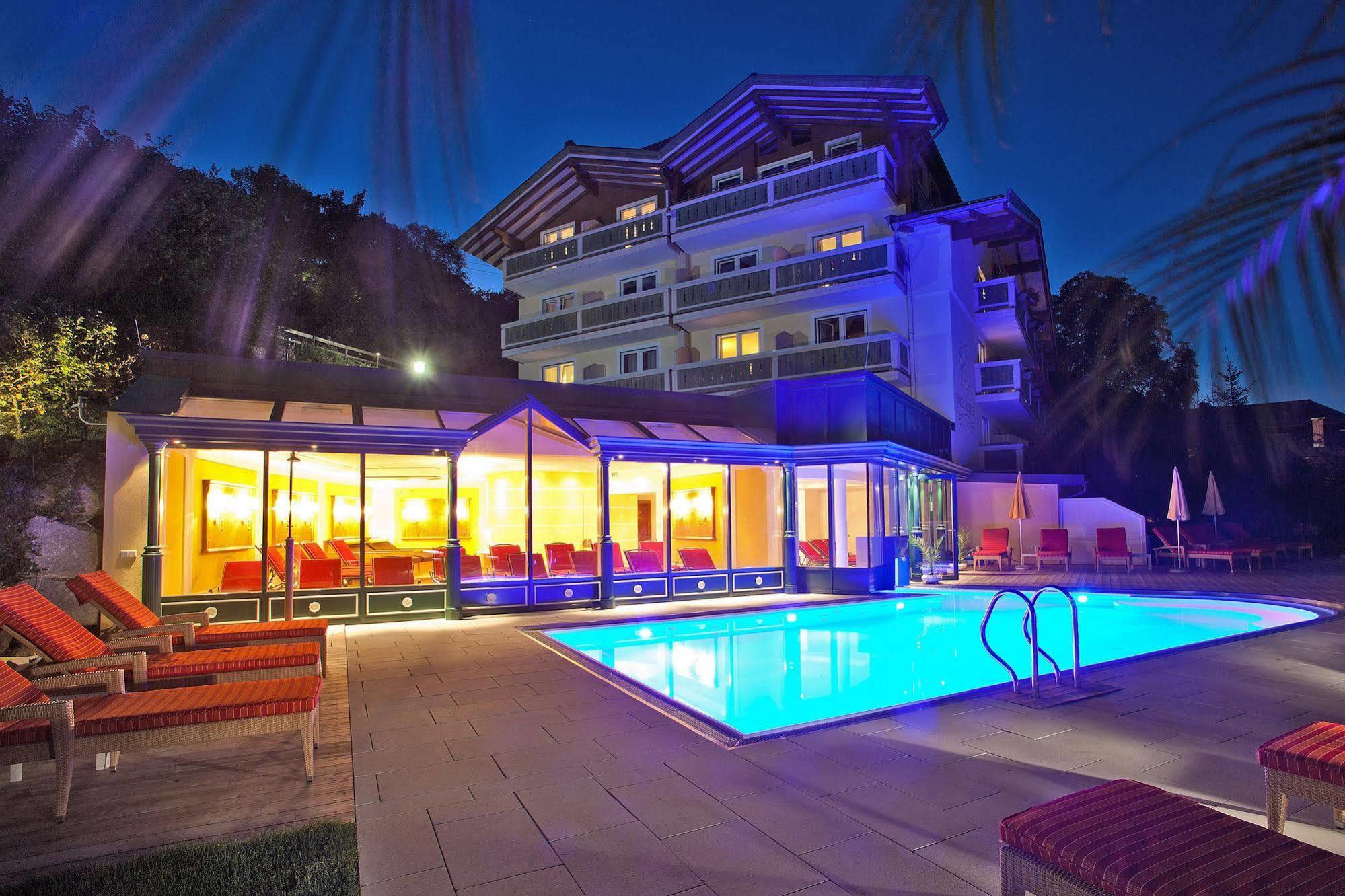 Hotel Berner เซลล์อัมเซ ภายนอก รูปภาพ