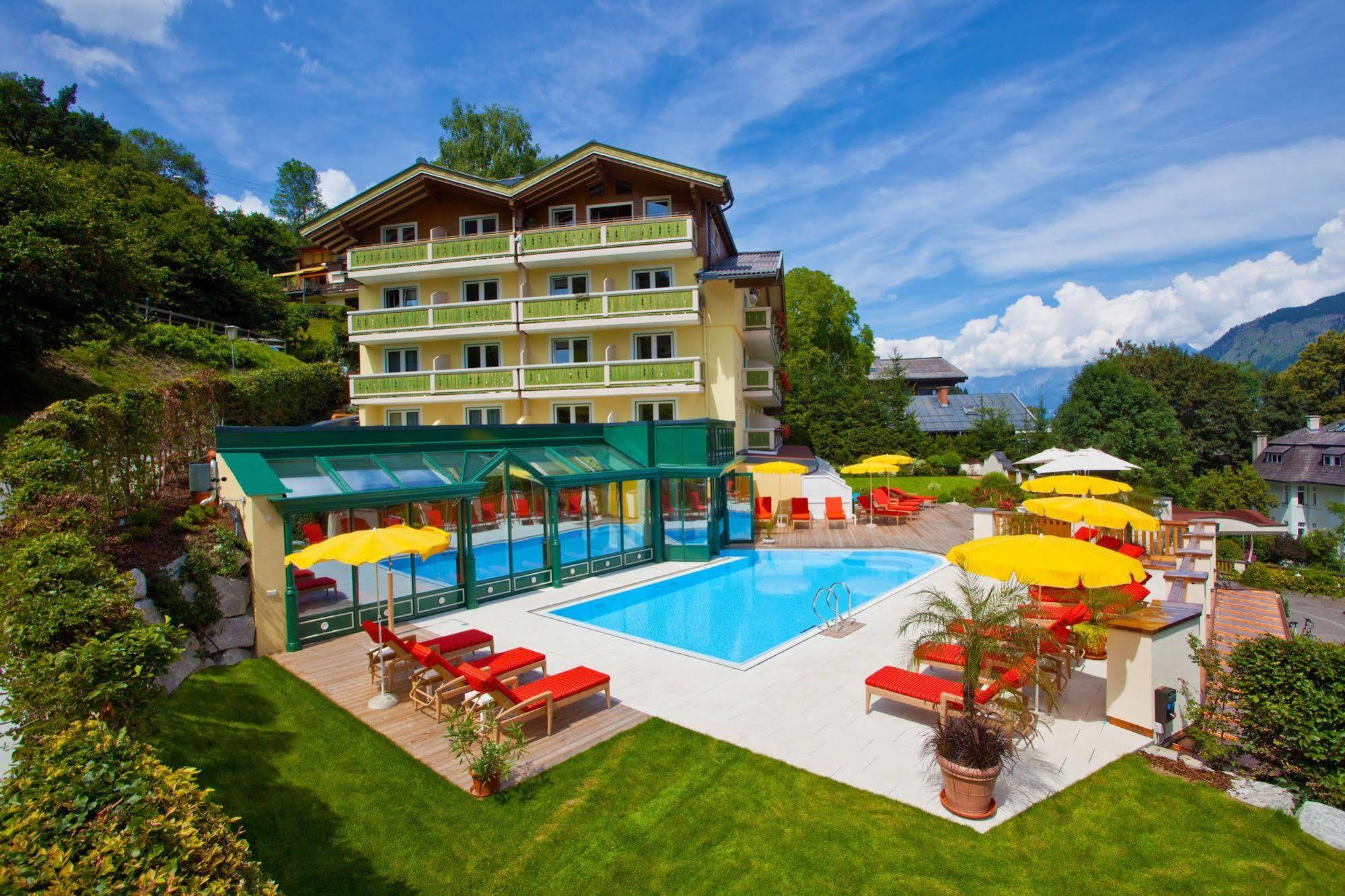 Hotel Berner เซลล์อัมเซ ภายนอก รูปภาพ