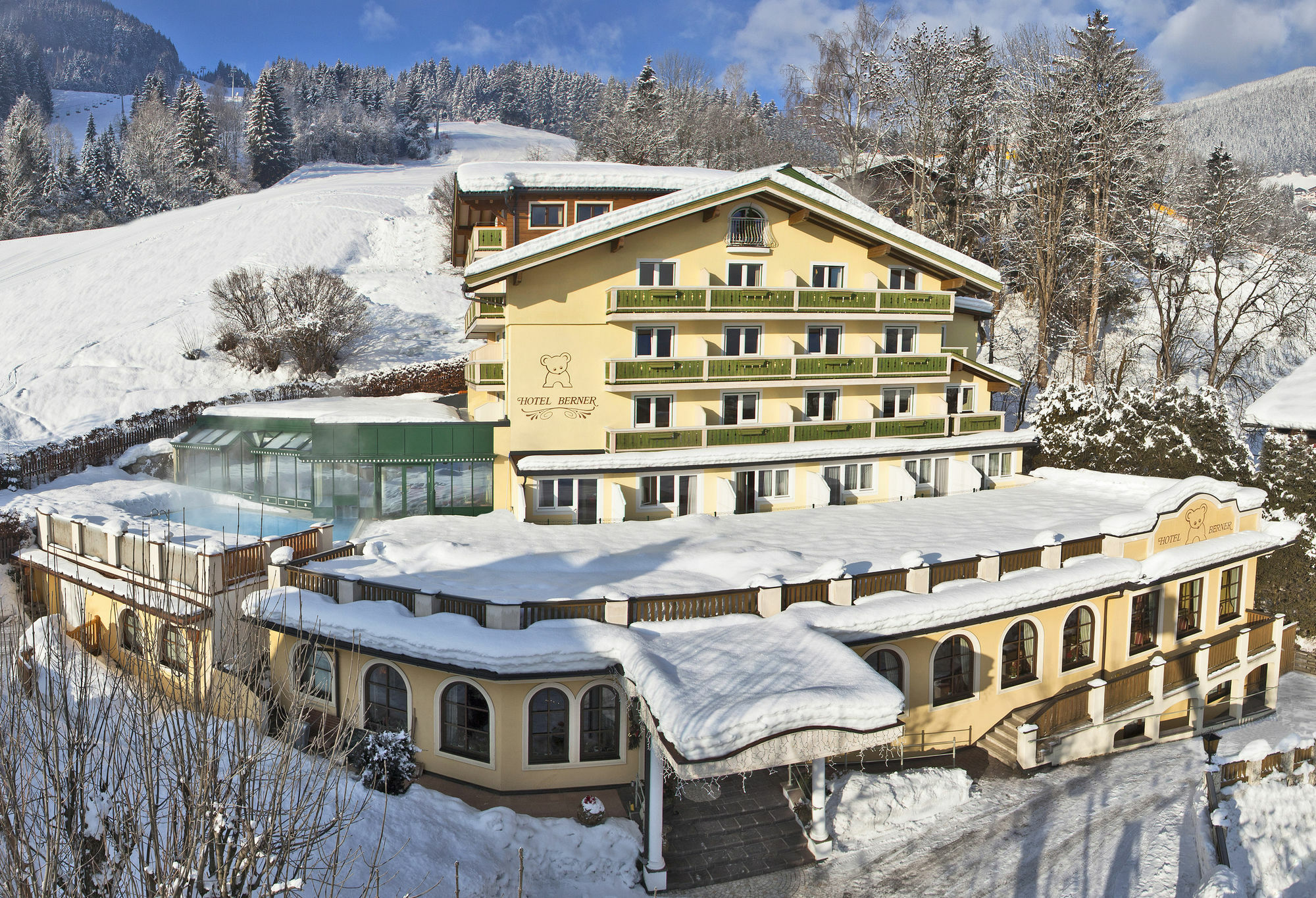 Hotel Berner เซลล์อัมเซ ภายนอก รูปภาพ